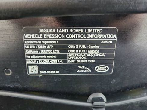 Used 2025 Land Rover Range Rover SE AWD/4WD image 62