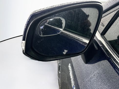 Used 2021 Toyota Highlander Limited image 16