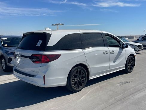Used 2025 Honda Odyssey Sport-L image 3
