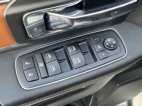 Used 2017 RAM 2500 Longhorn w/ Convenience Group image 24