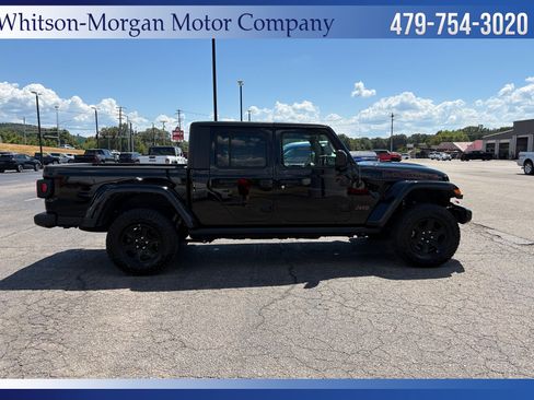 Used 2022 Jeep Gladiator Mojave w/ Cold Weather Group image 4