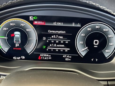 Used 2022 Audi Q5 e Prestige w/ Prestige Package image 12