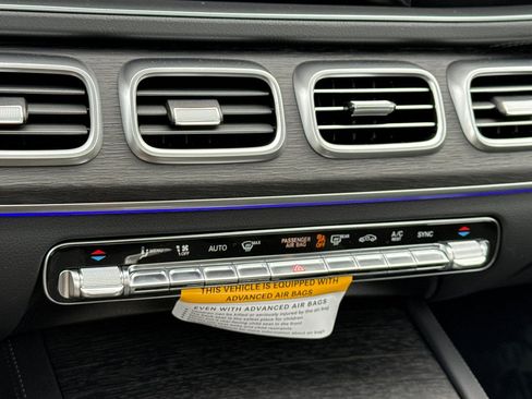 New 2026 Mercedes-Benz GLS 450 4MATIC image 18