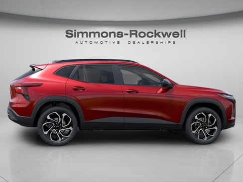 New 2026 Chevrolet Trax RS w/ Driver Confidence Package FWD image 4