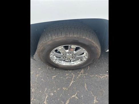 Used 2012 Chevrolet Silverado 1500 LT w/ Interior Plus Package AWD/4WD image 13