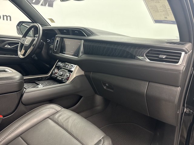Used 2024 GMC Yukon Denali AWD/4WD image 34