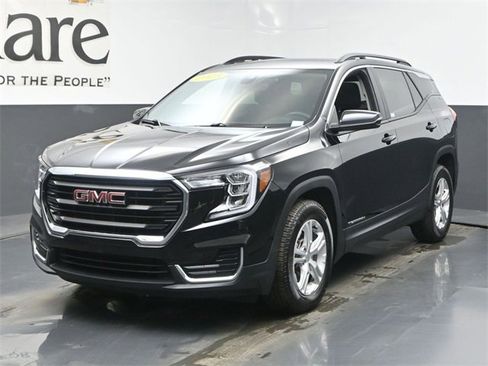Used 2023 GMC Terrain SLE w/ Driver Convenience Package image 33