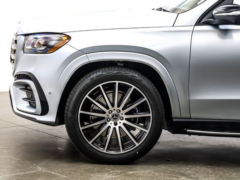 New 2026 Mercedes-Benz GLS 450 4MATIC image 10