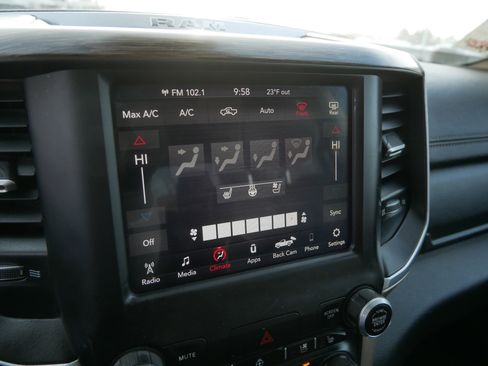 Used 2019 RAM 1500 Laramie image 37