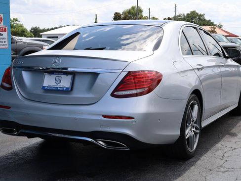 Used 2018 Mercedes-Benz E 300 image 4