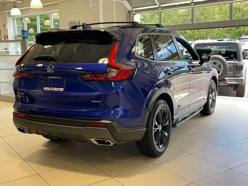 Used 2023 Honda CR-V Sport Touring image 4