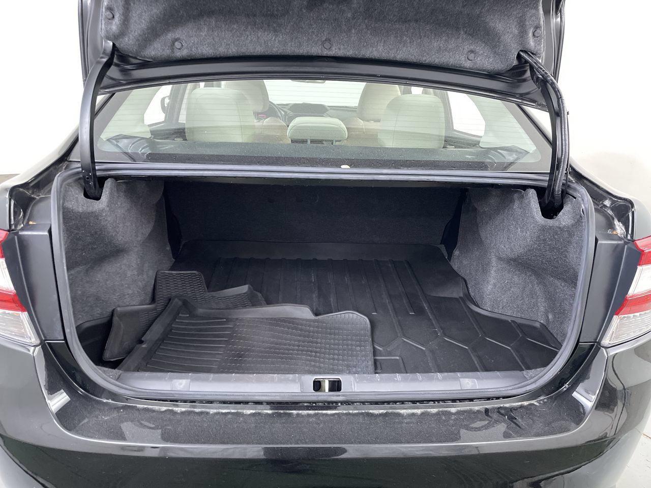 Used 2019 Subaru Impreza 2.0i Premium w/ Eyesight & BSD/Rcta & SRF AWD/4WD image 21