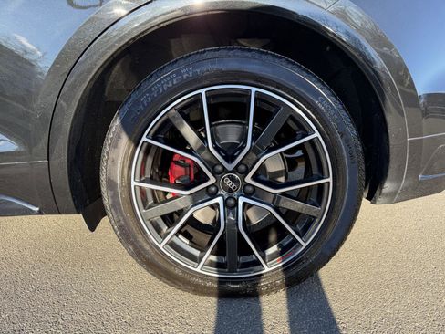 Used 2023 Audi SQ5 Premium Plus w/ Premium Plus Package image 8