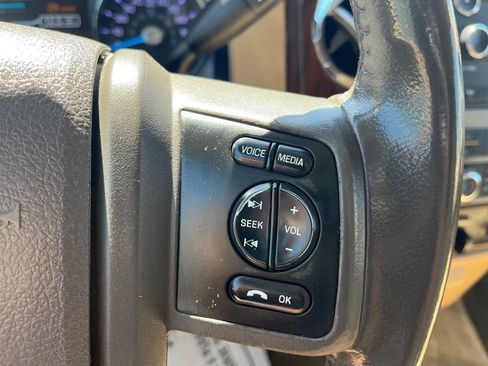 Used 2012 Ford F250 Lariat w/ Lariat Interior Pkg AWD/4WD image 20