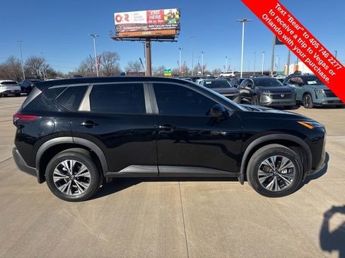 Used 2022 Nissan Rogue SV image 6
