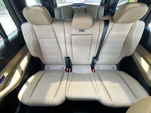 New 2026 Mercedes-Benz GLS 580 4MATIC image 15