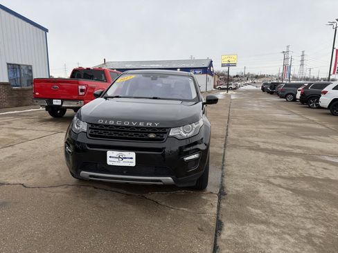 Used 2017 Land Rover Discovery Sport HSE image 2