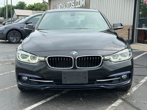 Used 2018 BMW 330i xDrive Sedan w/ Convenience Package AWD/4WD image 9