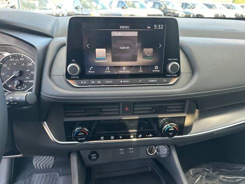 New 2026 Nissan Rogue SV image 28