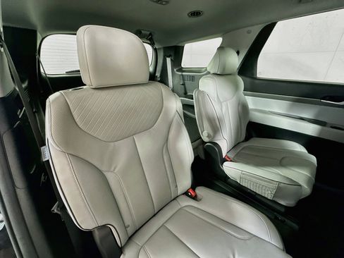 Used 2024 Hyundai Palisade SEL AWD/4WD image 25