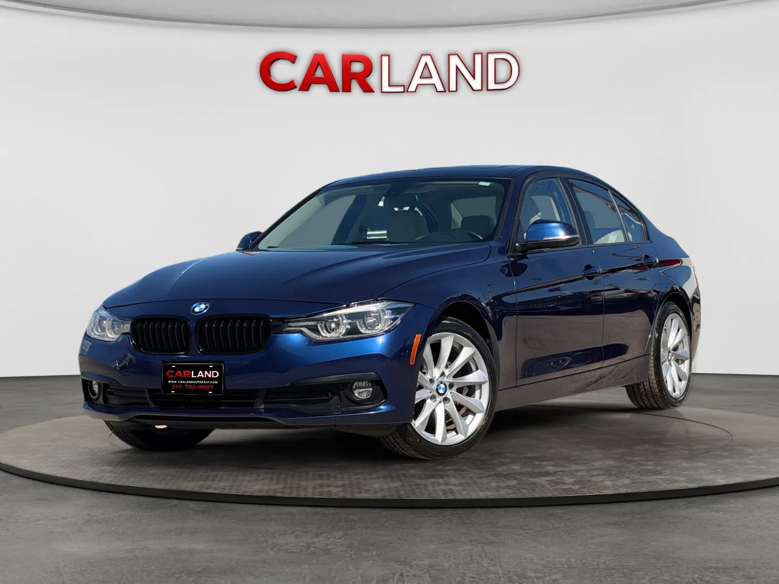Used 2018 BMW 320i xDrive Sedan w/ Convenience Package AWD/4WD image 1