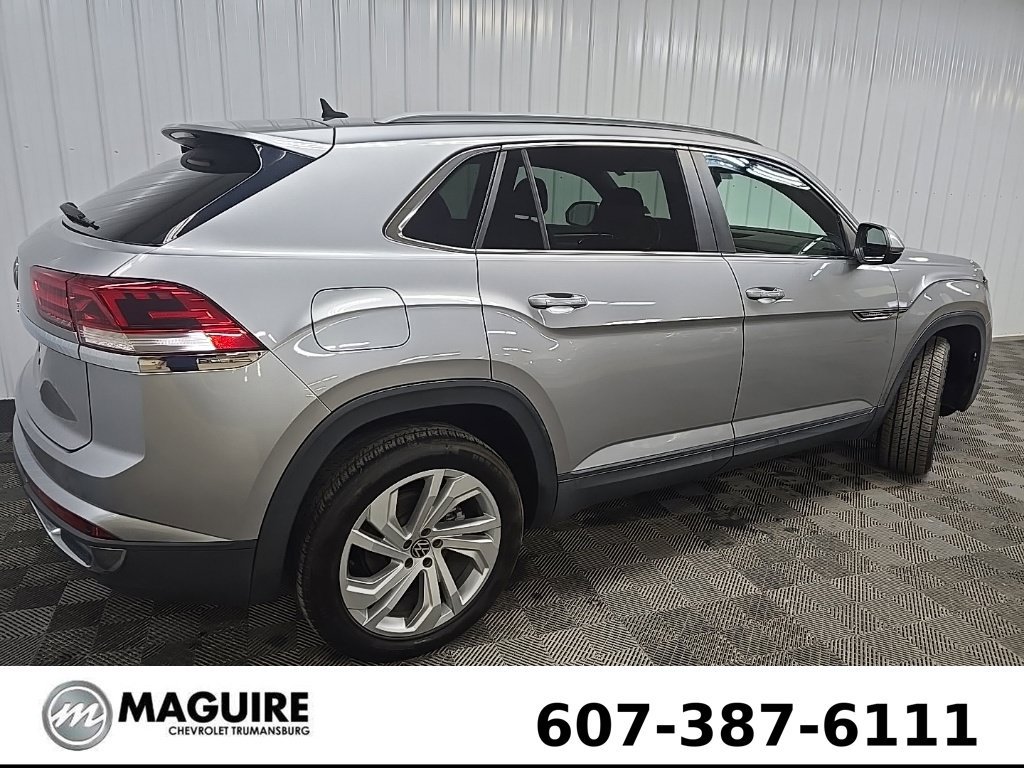 Used 2020 Volkswagen Atlas Cross Sport SEL FWD image 3