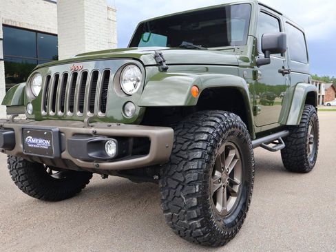 Used 2016 Jeep Wrangler Sahara AWD/4WD image 2