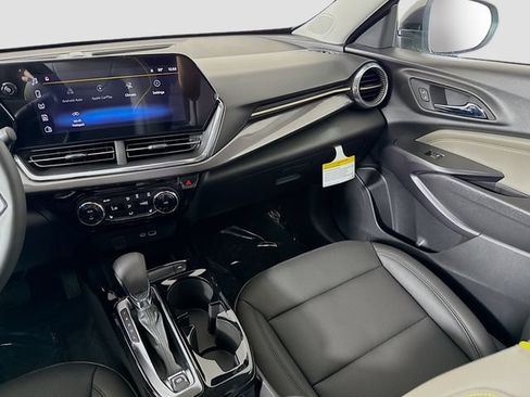 New 2026 Chevrolet Trax ACTIV w/ Driver Confidence Package FWD image 21