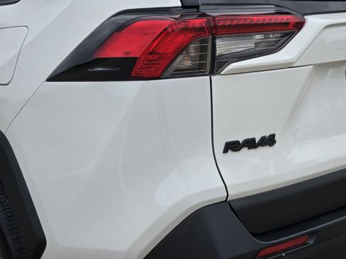 Used 2024 Toyota RAV4 XLE FWD image 14