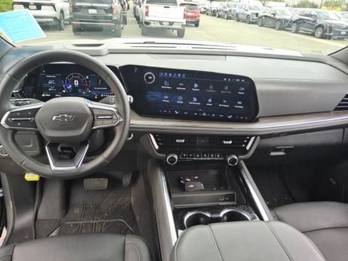 Used 2026 Chevrolet Tahoe Z71 w/ Comfort Package AWD/4WD image 4