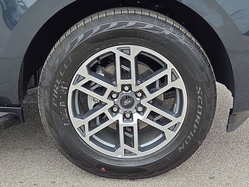 New 2025 Ford Expedition Active image 7