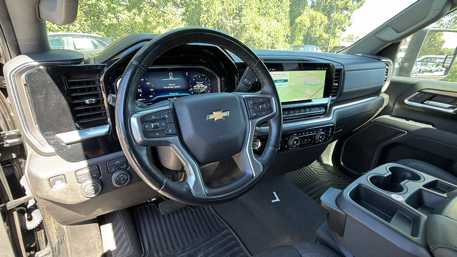 Used 2025 Chevrolet Silverado 2500 LT w/ Convenience Package AWD/4WD image 25