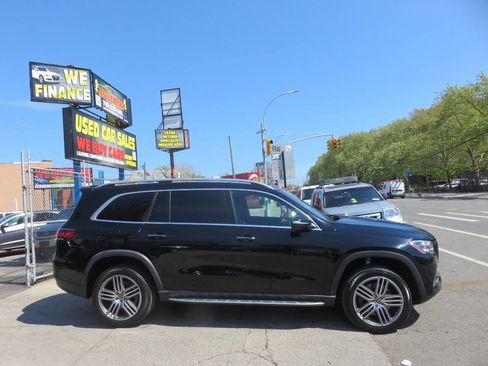 Used 2020 Mercedes-Benz GLS 450 4MATIC image 9