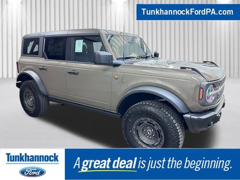 New 2025 Ford Bronco Badlands w/ Sasquatch Package image 1