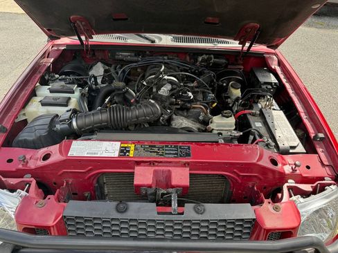 Used 2003 Ford Explorer Sport Trac XLT image 51