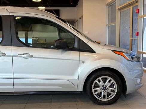Used 2019 Ford Transit Connect XLT FWD image 16