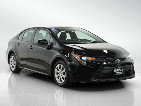 Used 2024 Toyota Corolla LE image 7