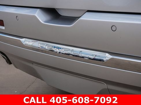 Used 2020 GMC Acadia Denali FWD image 11