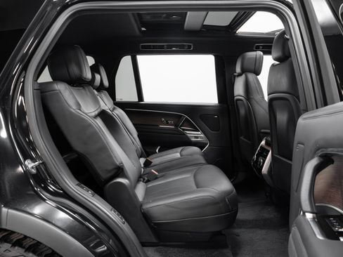 Used 2023 Land Rover Range Rover Long Wheelbase SE AWD/4WD image 21
