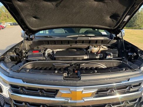 Used 2025 Chevrolet Silverado 1500 LT image 29
