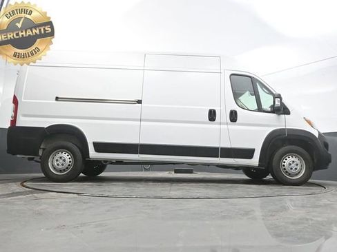 Used 2025 RAM ProMaster 2500 w/ Convenience Group image 39