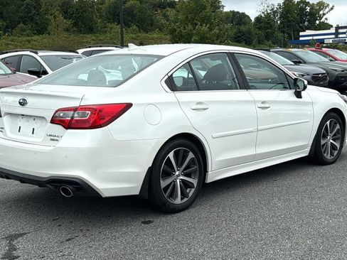 Used 2018 Subaru Legacy 3.6R Limited AWD/4WD image 4