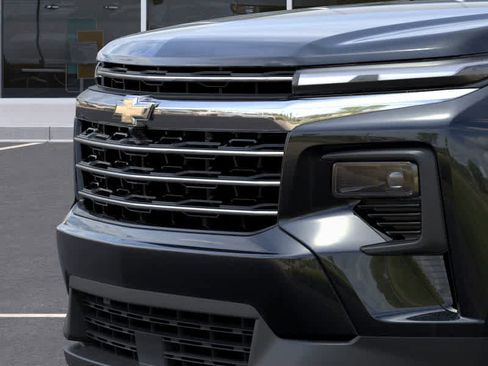 New 2026 Chevrolet Traverse LT w/ Sun and Wheel Package FWD image 13
