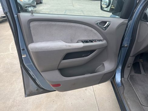 Used 2010 Honda Odyssey LX image 10