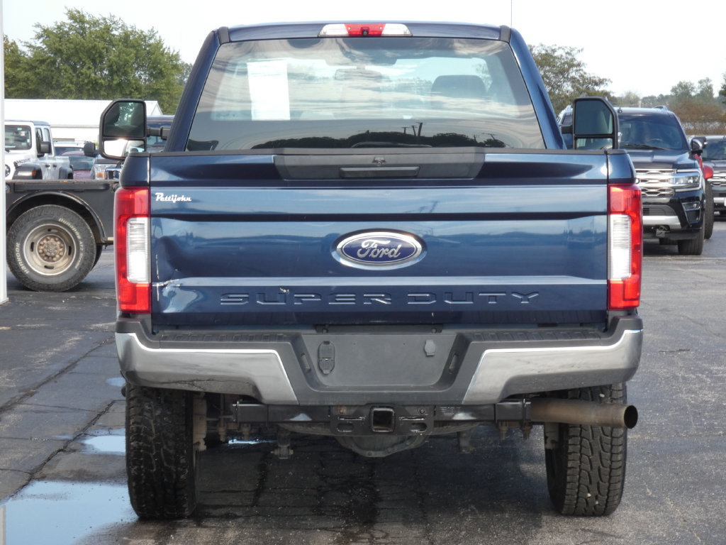 Used 2019 Ford F250 XL w/ STX Appearance Package AWD/4WD image 4