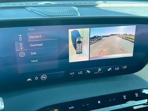 New 2026 Buick Enclave Preferred image 17