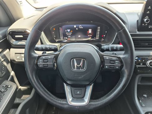 Used 2024 Honda Pilot Elite image 19