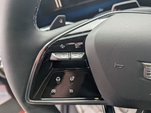 New 2026 Cadillac Lyriq Signature Luxury image 17