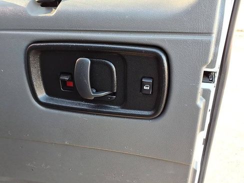Used 2024 Chevrolet Express 3500 LS RWD image 17