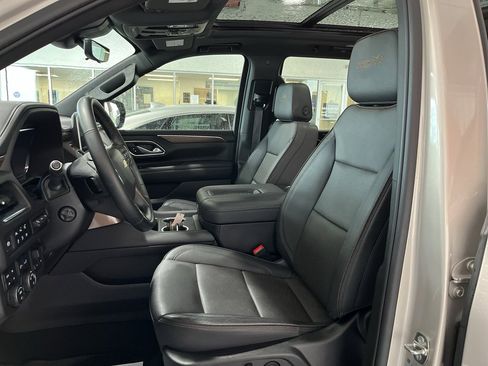 Used 2024 Chevrolet Tahoe High Country image 13